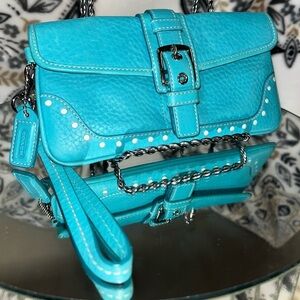 Coach Women’s Leather Buckle Flap Wristlet, Blue